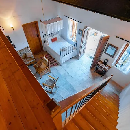 Séjour à la campagne Constantias Stone Lófou