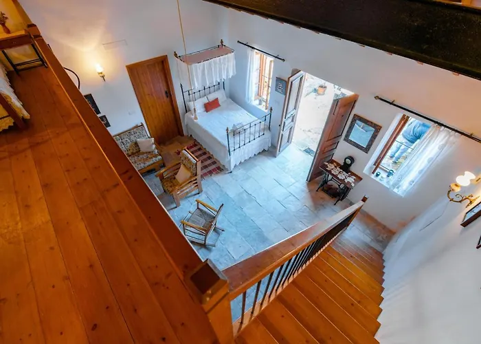 Venkovský dům Constantias Stone Lofou