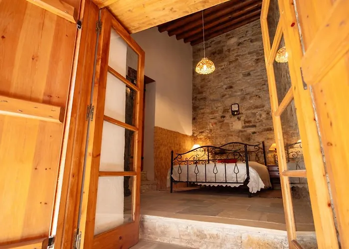 Constantias Stone * Lofou