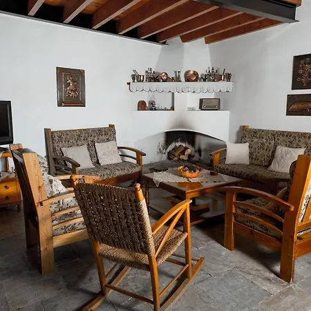 Constantias Stone * Lofou