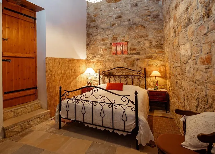 Constantias Stone * Lofou